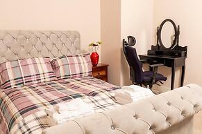 4 Luxurious Executive Villa