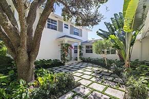 Banyan Cove 4bd 4.5ba Private Pool and Parking