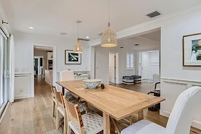 Banyan Cove 4bd 4.5ba Private Pool and Parking