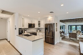Cortez Bungalow, 3 Bd 2 Ba, Private Pool