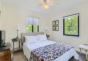 Cortez Bungalow, 3 Bd 2 Ba, Private Pool