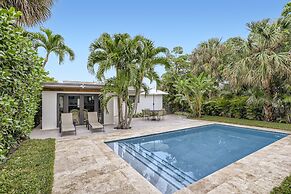 Cortez Bungalow, 3 Bd 2 Ba, Private Pool