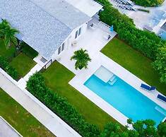 Little Havana Vacation Home 2BD 2BA Private Pool