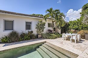 Villa Ardmore, 3 Bedrooms, 3.5 Baths, Pool