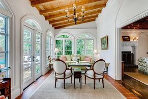 Villa Blanca 4bd 3.5ba Private Pool and Parking