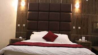 De-Rossi Hotel And Suites