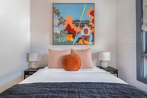 Gold Diggers Hotel