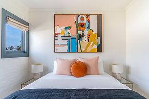 Gold Diggers Hotel