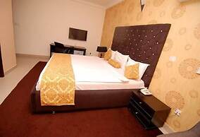Grand Palazzo Hotel