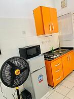 House 12 studios suites