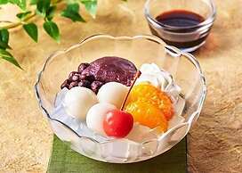 House 12 studios suites