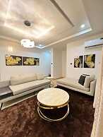 Pinkish By Riava Bed & Breakfast Abuja