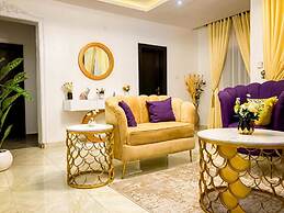 Pinkish By Riava Bed & Breakfast Abuja