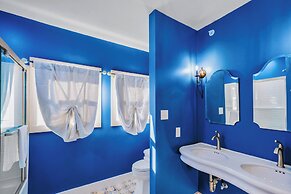 Old Spanish House- C, The Madeleine Suite