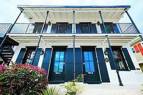 Old Spanish House- C, The Madeleine Suite