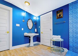 Old Spanish House- C, The Madeleine Suite