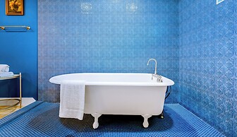 Old Spanish House- C, The Madeleine Suite