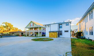 Old Spanish House- C, The Madeleine Suite