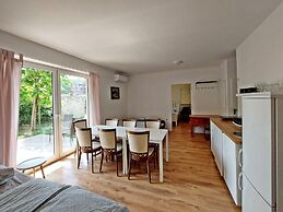 ROSE valley -modern rooms and apartments