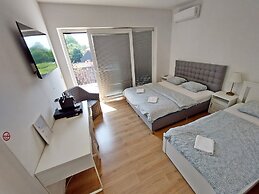 ROSE valley -modern rooms and apartments