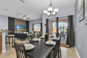 3069 Beach Palm Avenue