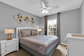 4752 Vero Beach Place