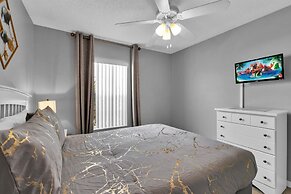 4752 Vero Beach Place