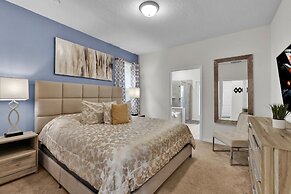 5541 Misty oak Circle