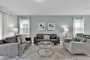 5541 Misty oak Circle