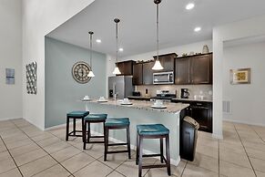 5541 Misty oak Circle