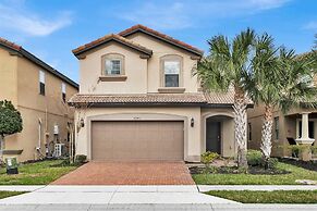 5541 Misty oak Circle