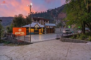 Zostel Plus Kareri