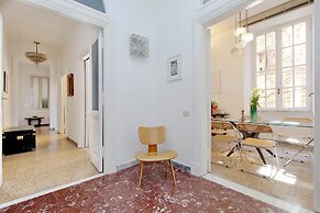 Tiberina Spacious Apartment