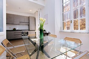 Tiberina Spacious Apartment