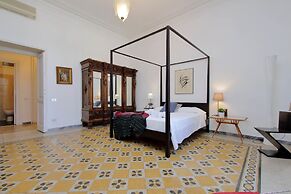 Tiberina Spacious Apartment