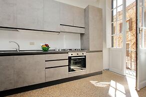 Tiberina Spacious Apartment