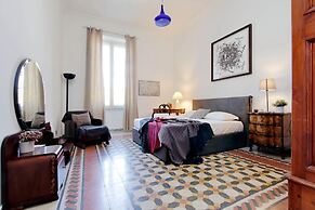 Tiberina Spacious Apartment