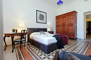 Tiberina Spacious Apartment