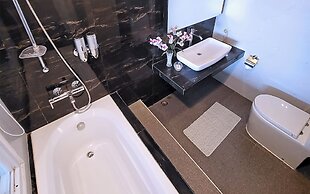 Casa Almarenzo Bed & Breakfast