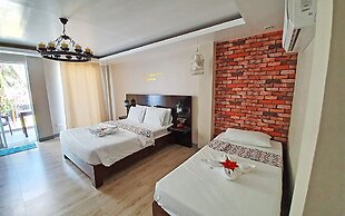 Casa Almarenzo Bed & Breakfast