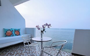 Casa Almarenzo Bed & Breakfast