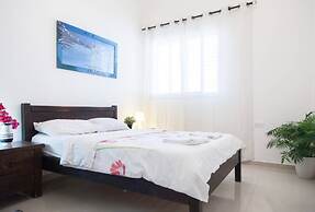 Bat Galim Simple Living by Sea N' Rent