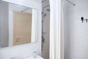 Bat Galim Simple Living by Sea N' Rent