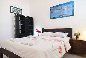 Bat Galim Simple Living by Sea N' Rent