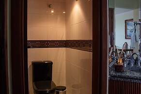 M3 Riviera Inn Residence 84