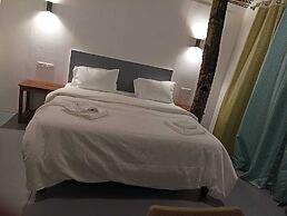 Agonda Beach Chalets