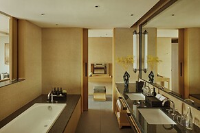 Hotel Tentrem Jakarta