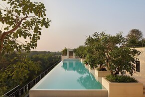 Hotel Tentrem Jakarta