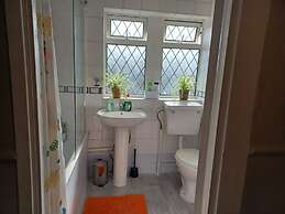 Melo House Grove - Huku Kwetu