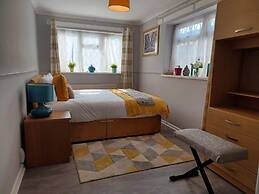 Melo House Grove - Huku Kwetu